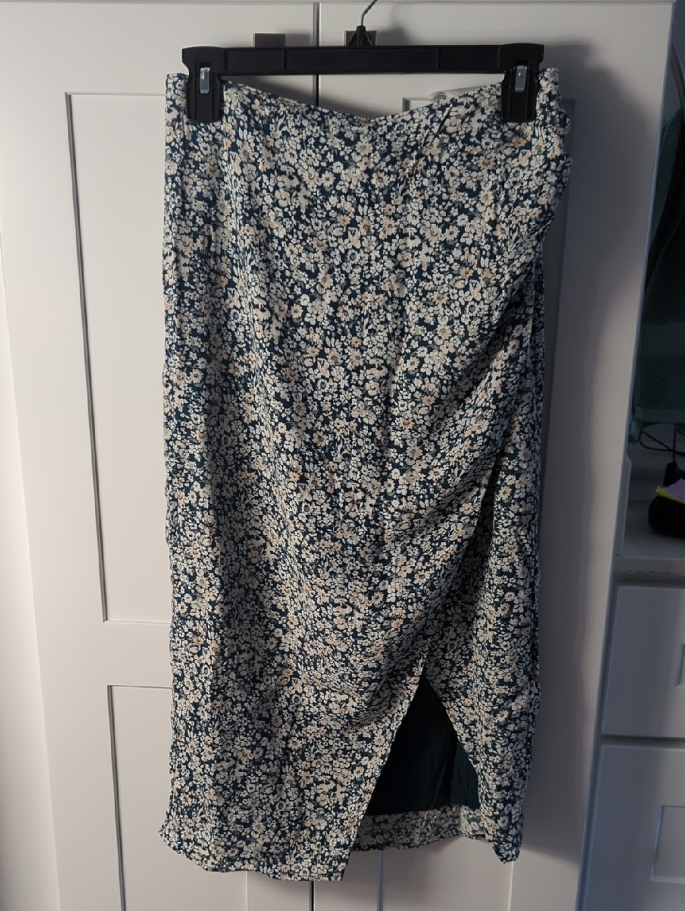 Abercrombie & Fitch Navy Floral Midi Skirt